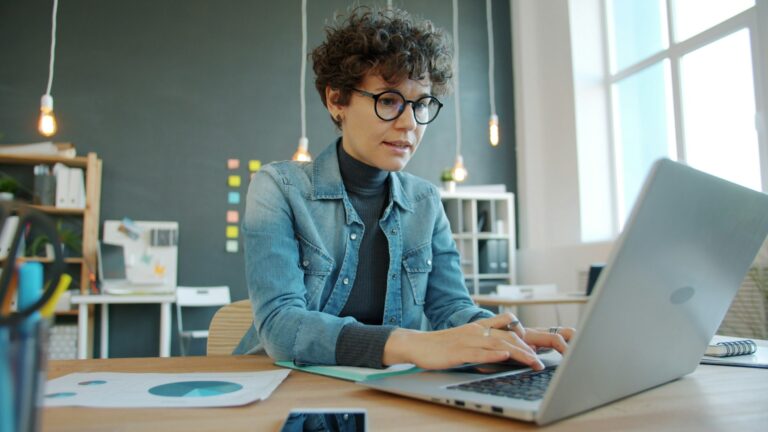 Qu&rsquo;est-ce que le cold emailing ? définition et fonctionnement